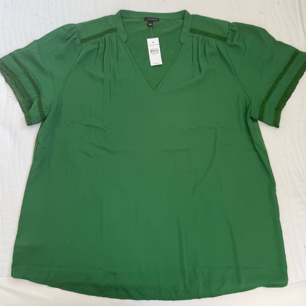 Ann Taylor Emerald V-Neck Blouse